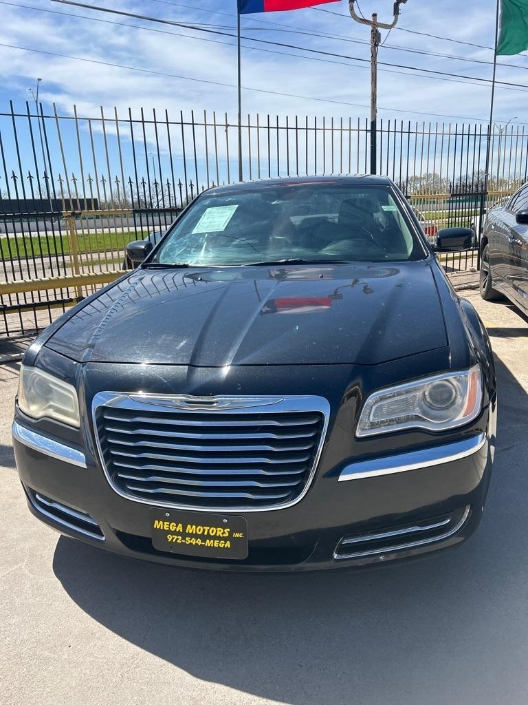 Chrysler 300  2014