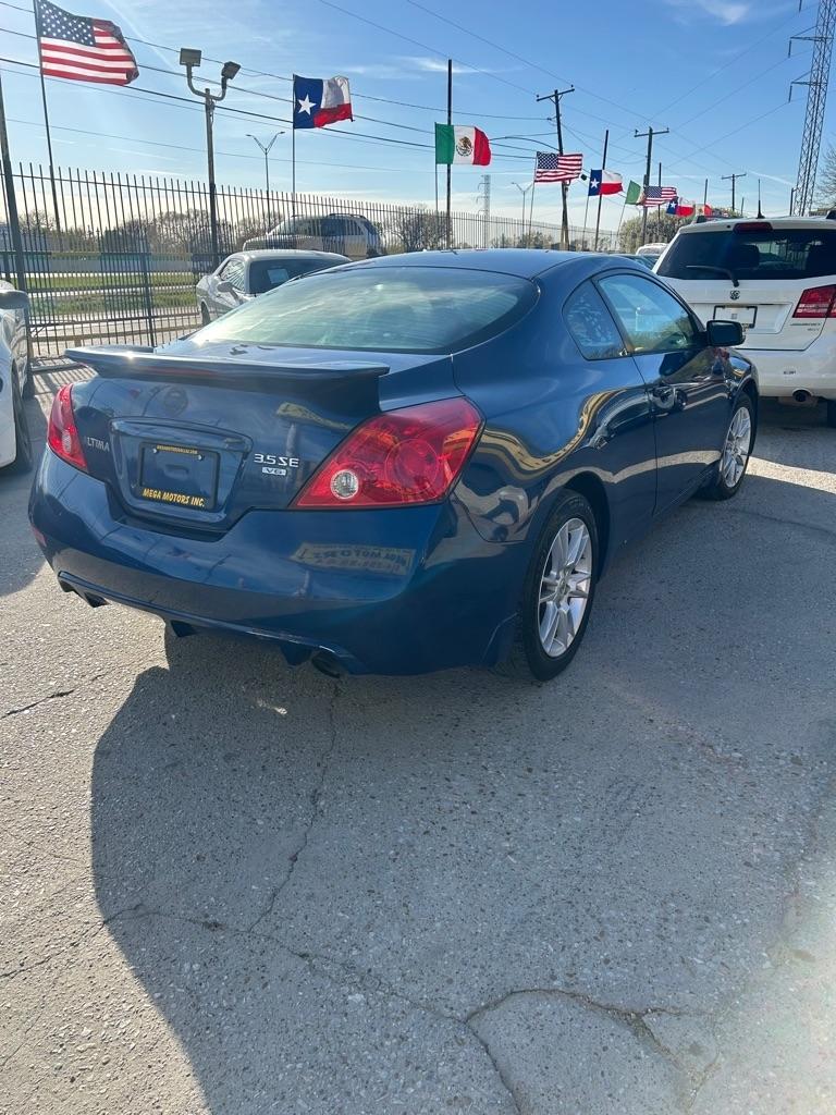 Nissan Altima  2008