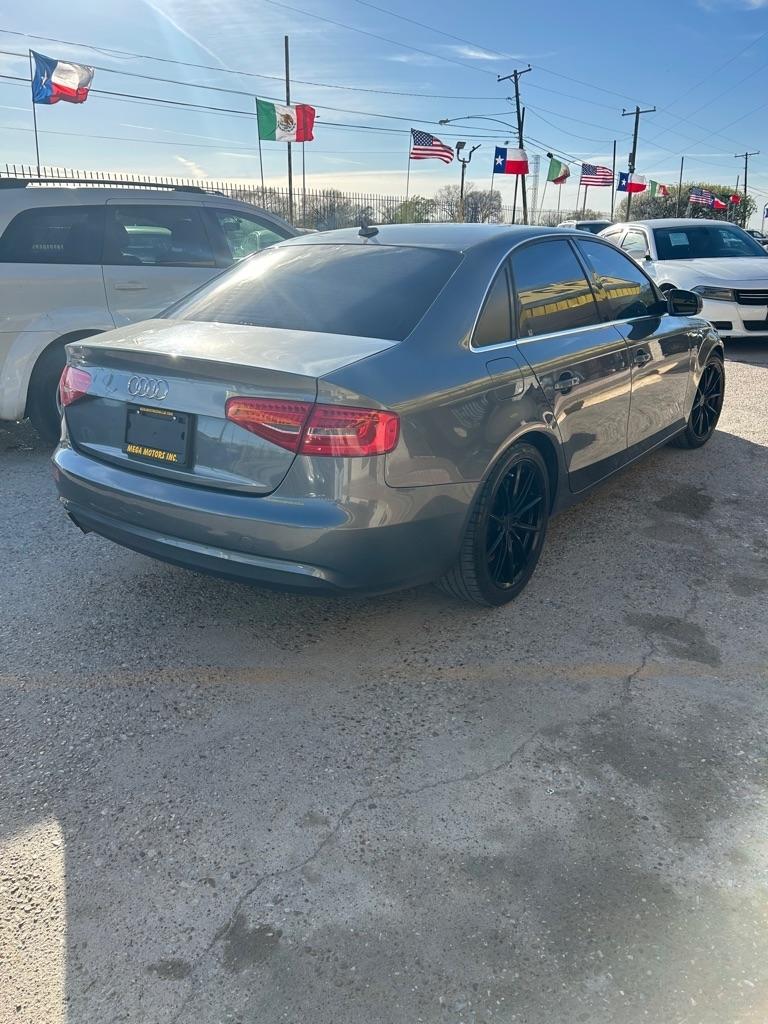 Audi A4  2013