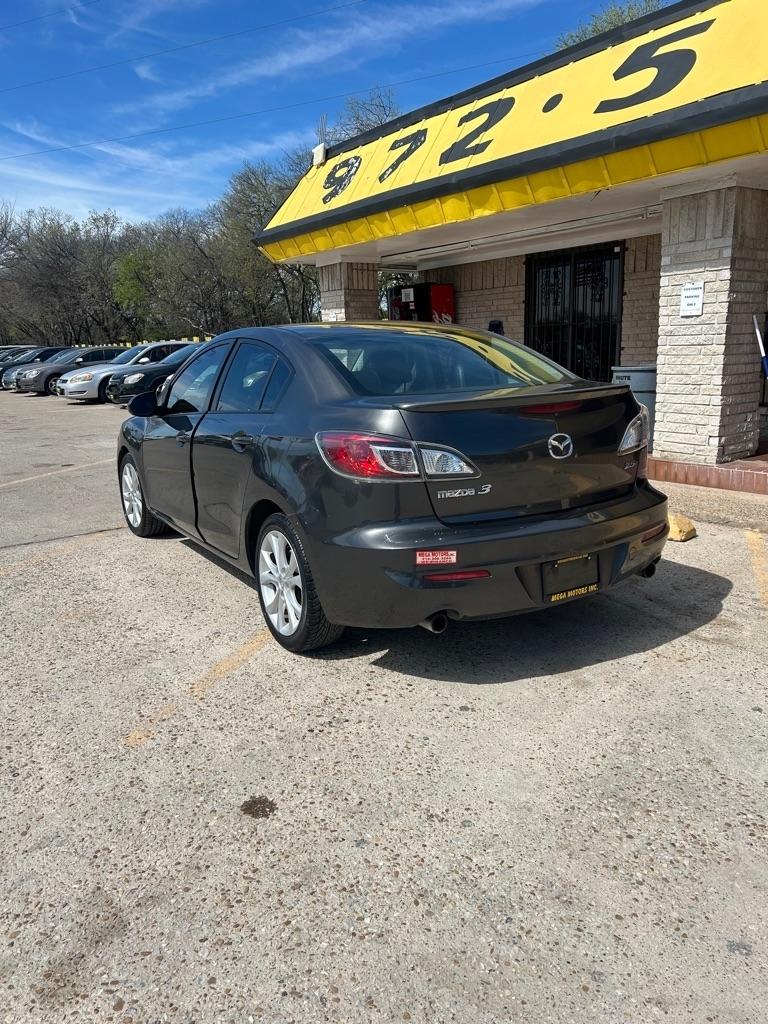 Mazda MAZDA3  2011