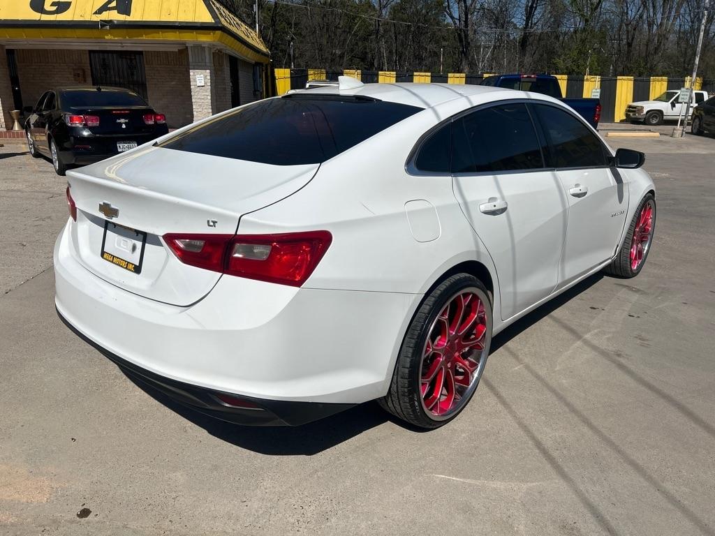 Chevrolet Malibu  2016