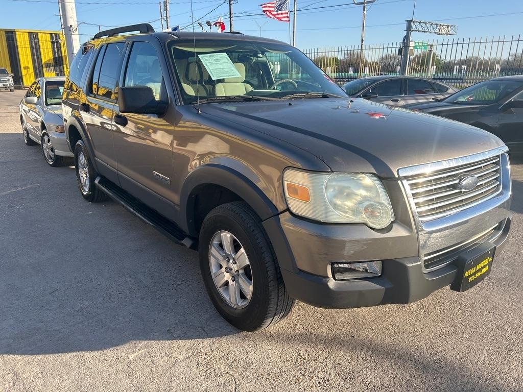 Ford Explorer  2006