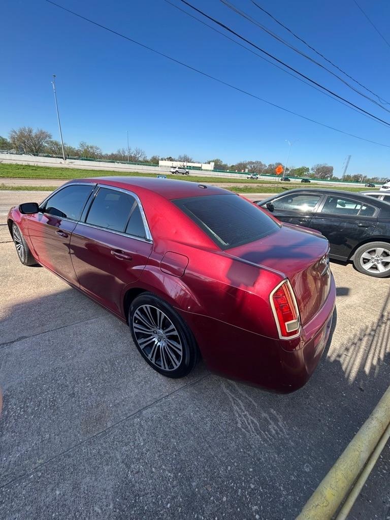 Chrysler 300  2014