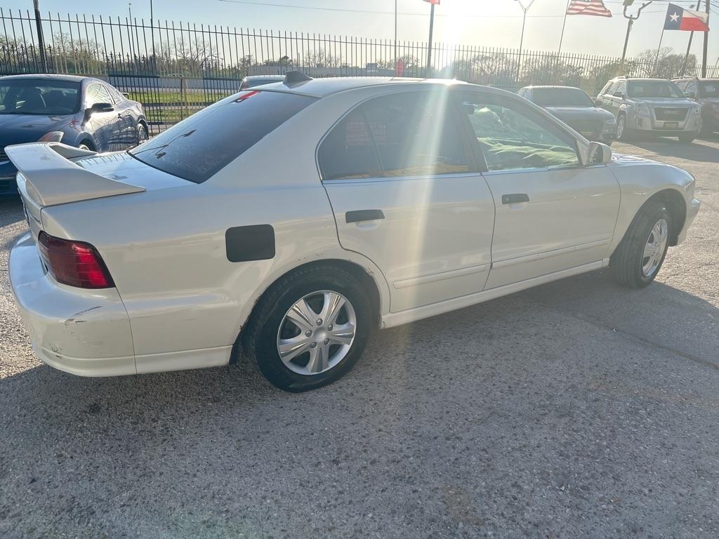 Mitsubishi Galant  2001