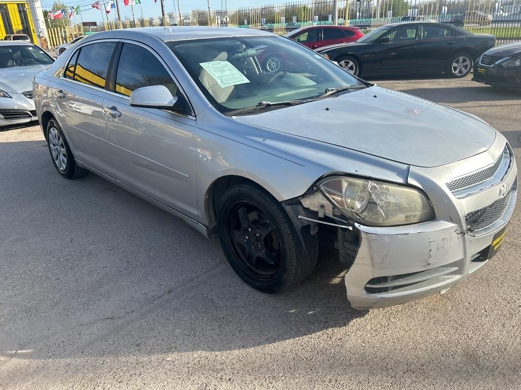 Chevrolet Malibu  2011