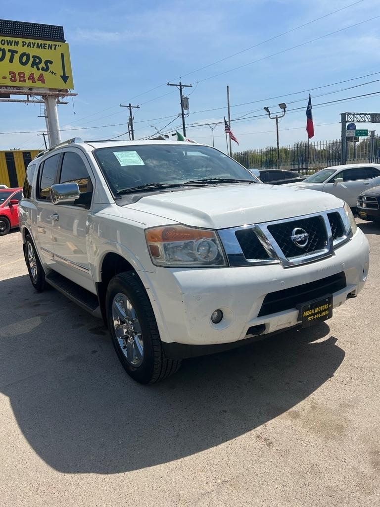 Nissan Armada  2011