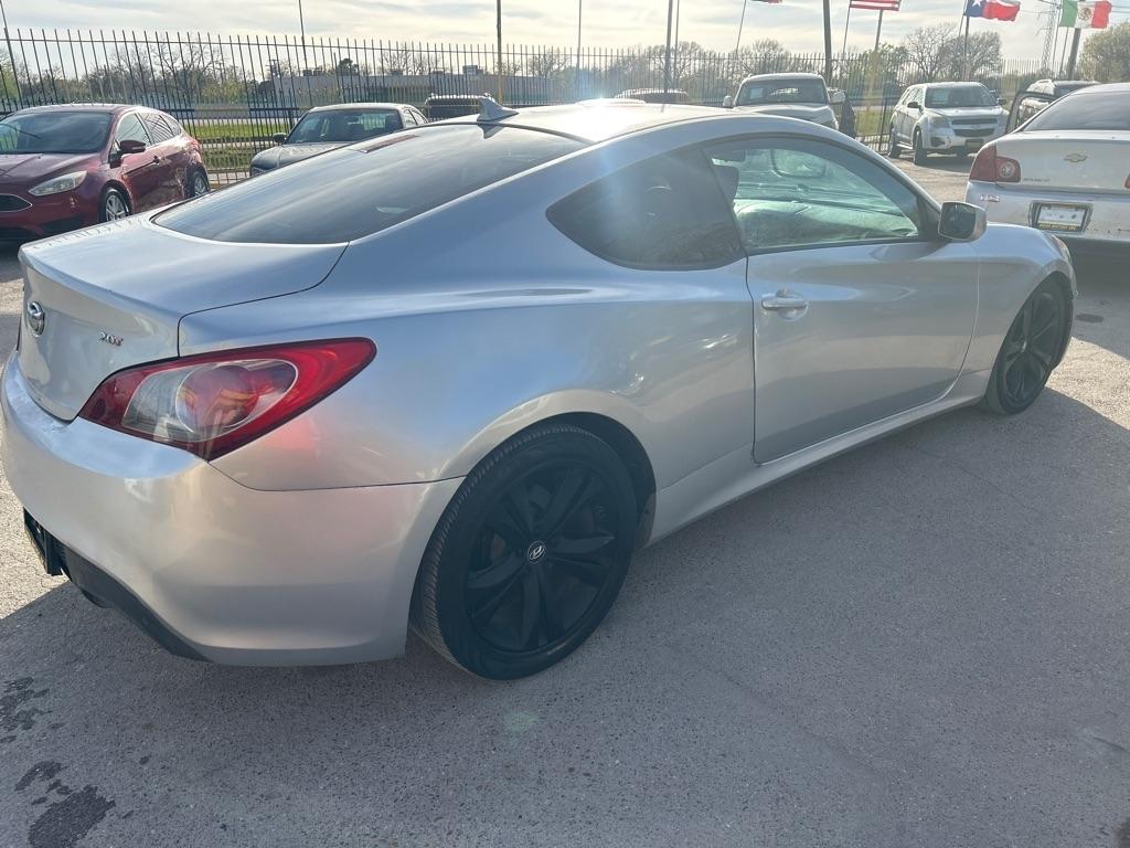 Hyundai Genesis Coupe  2012