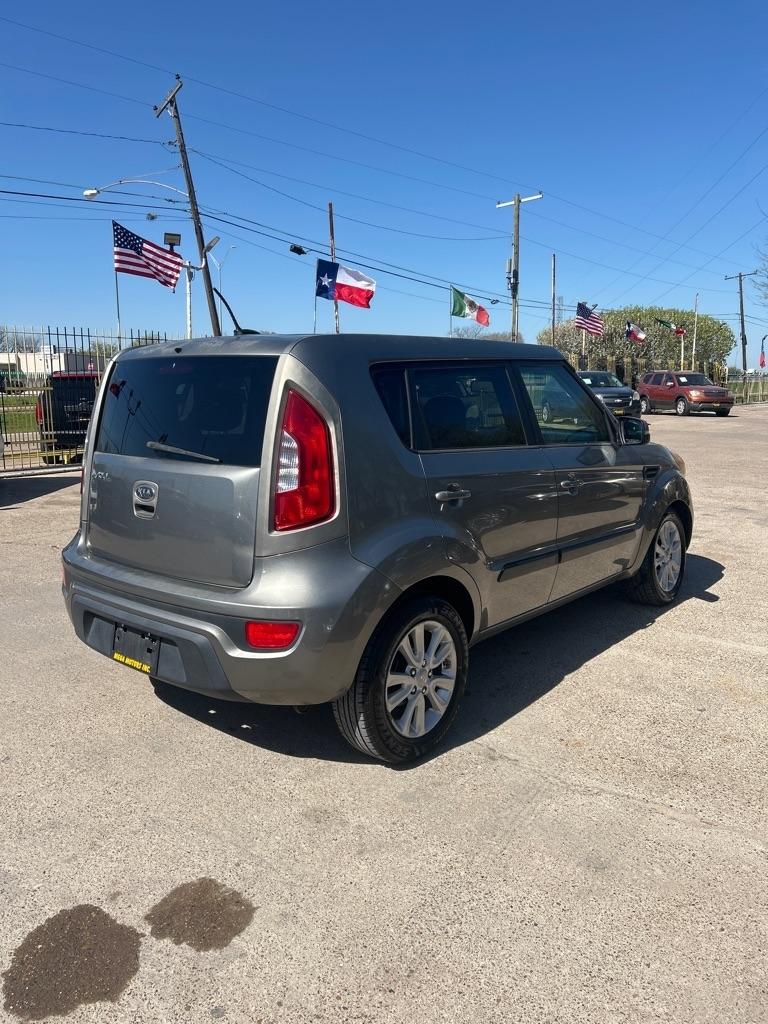 Kia Soul  2012