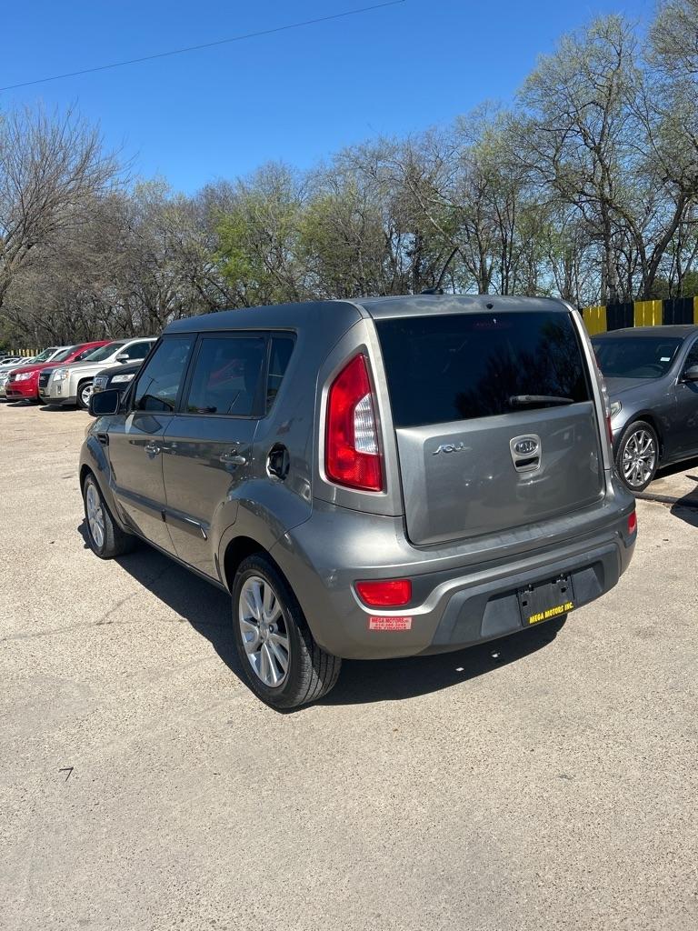 Kia Soul  2012