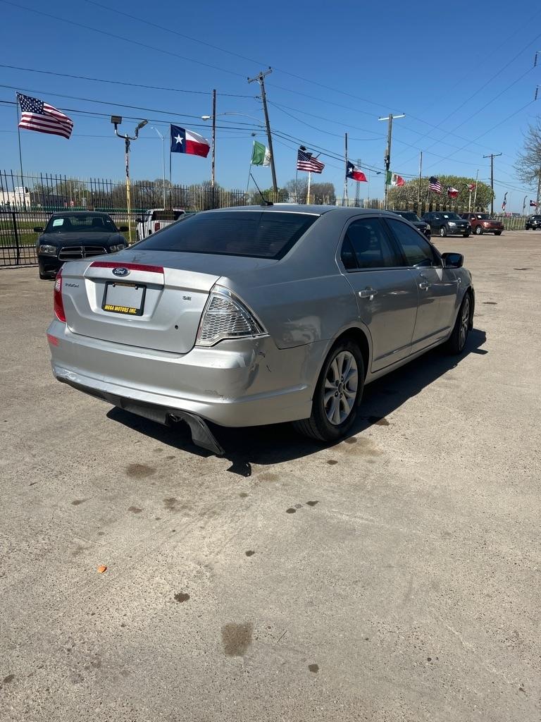 Ford Fusion  2010
