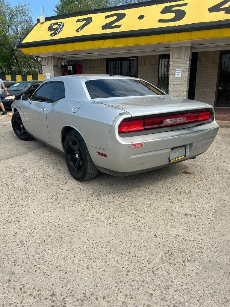 Dodge Challenger  2010