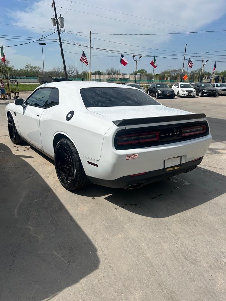 Dodge Challenger  2016