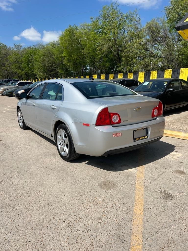 Chevrolet Malibu  2012