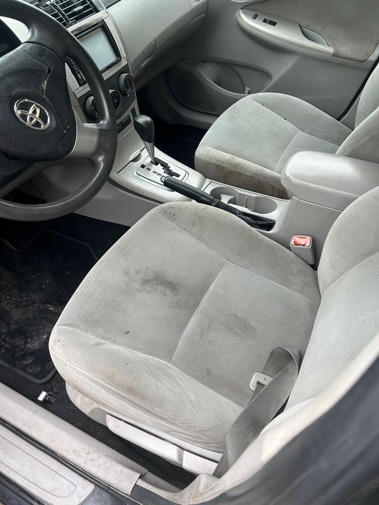 Toyota Corolla  2011