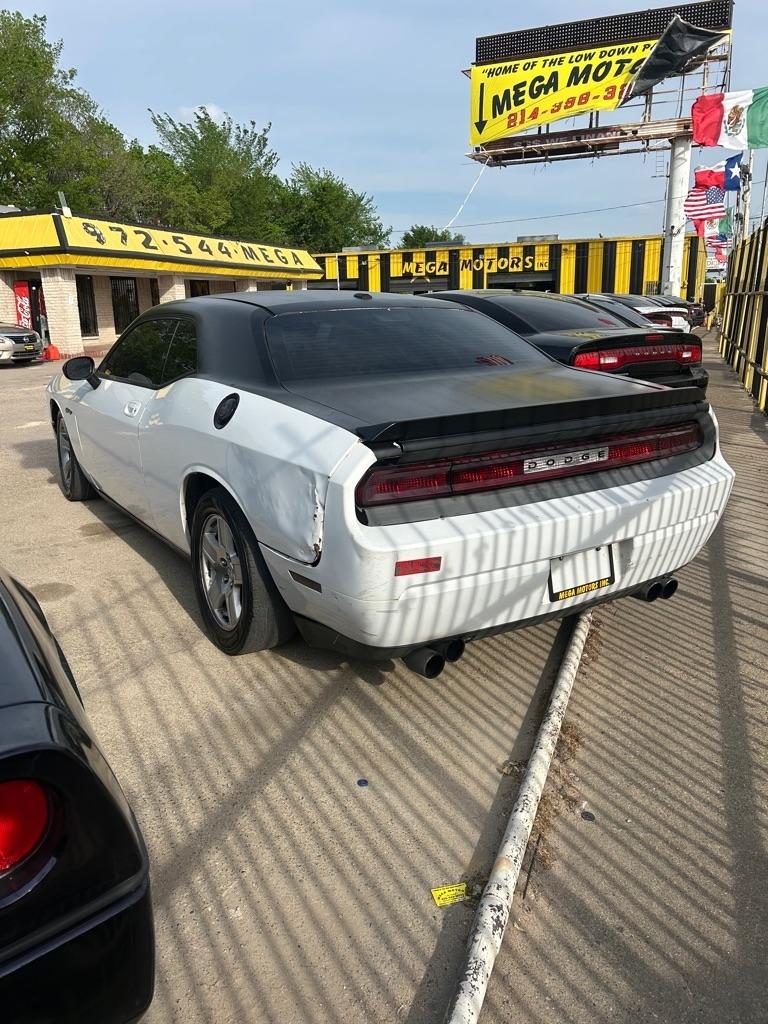 Dodge Challenger  2012
