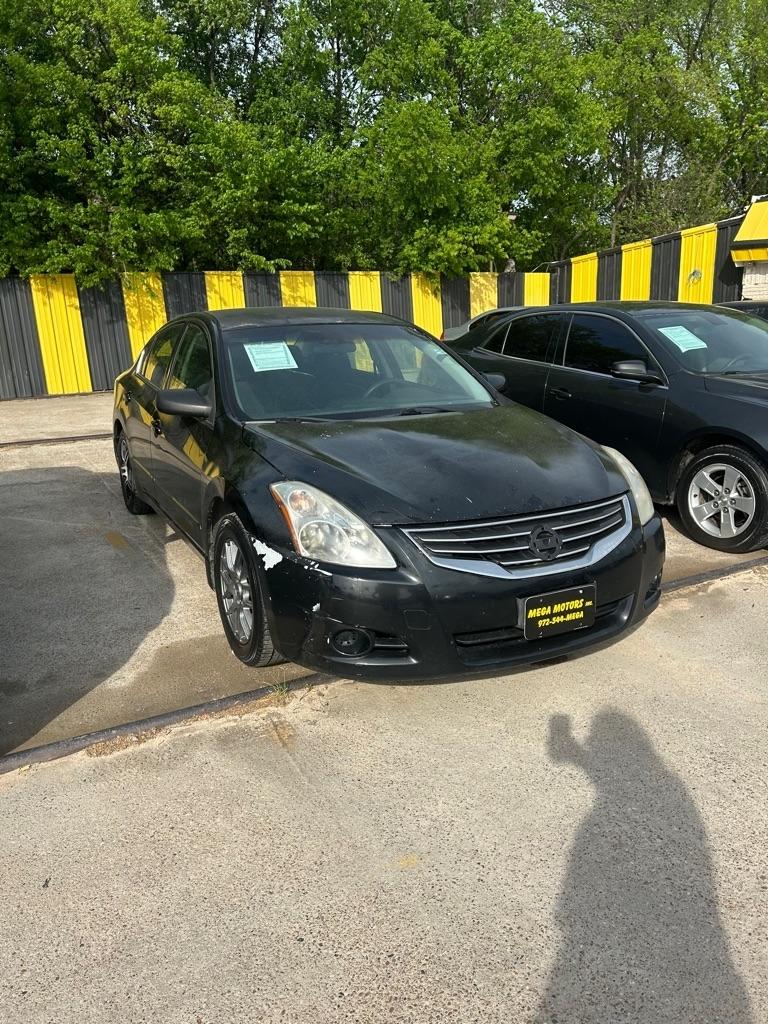 Nissan Altima  2012