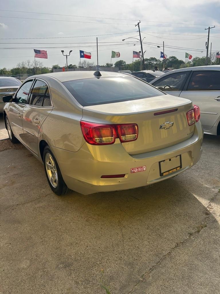 Chevrolet Malibu  2013