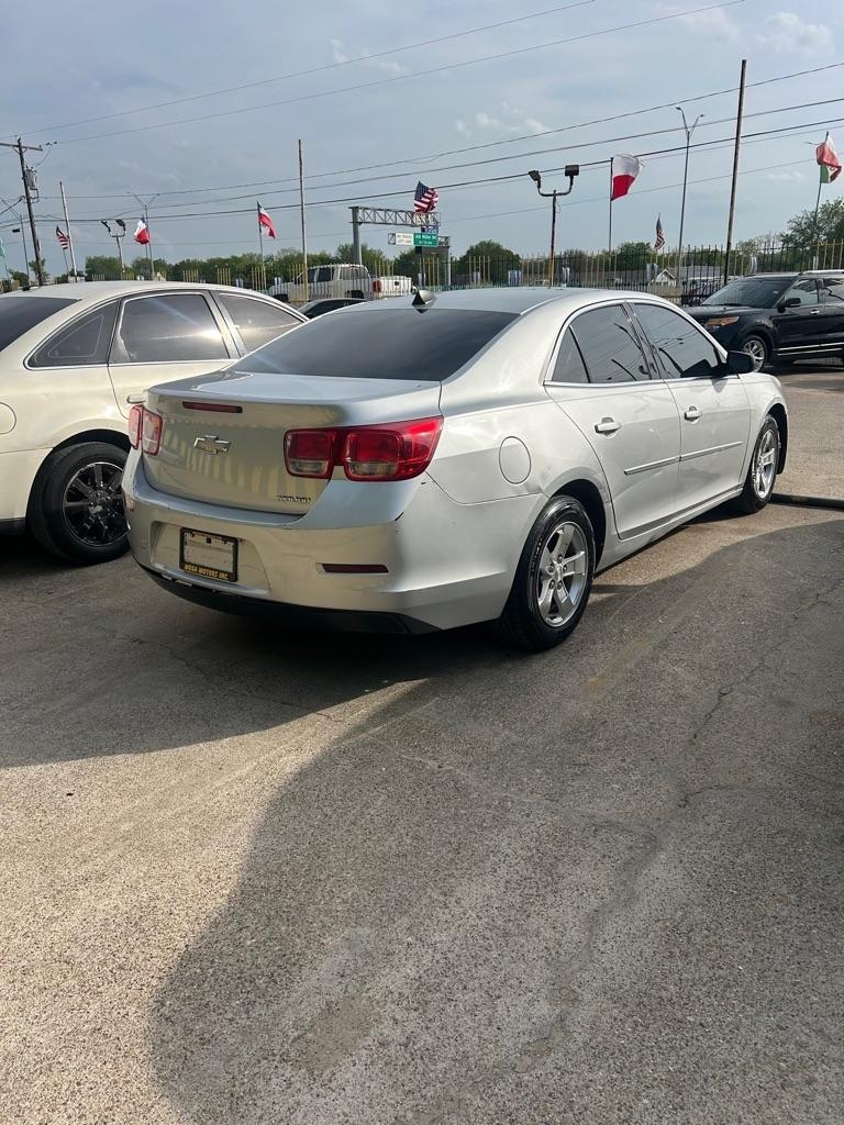 Chevrolet Malibu  2013