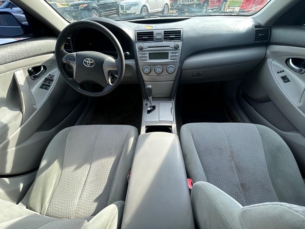 Toyota Camry  2011