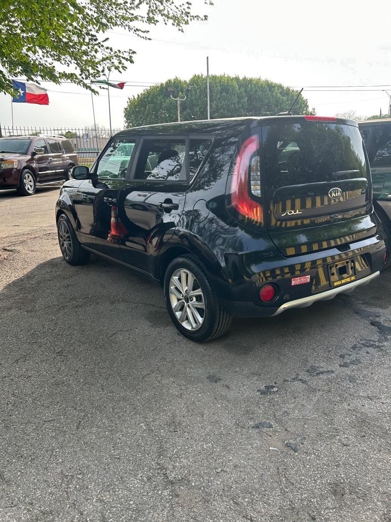 Kia Soul  2017