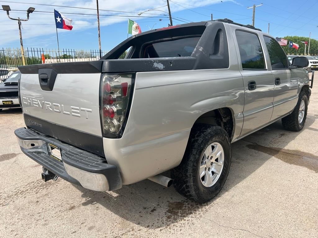 Chevrolet Avalanche  2005