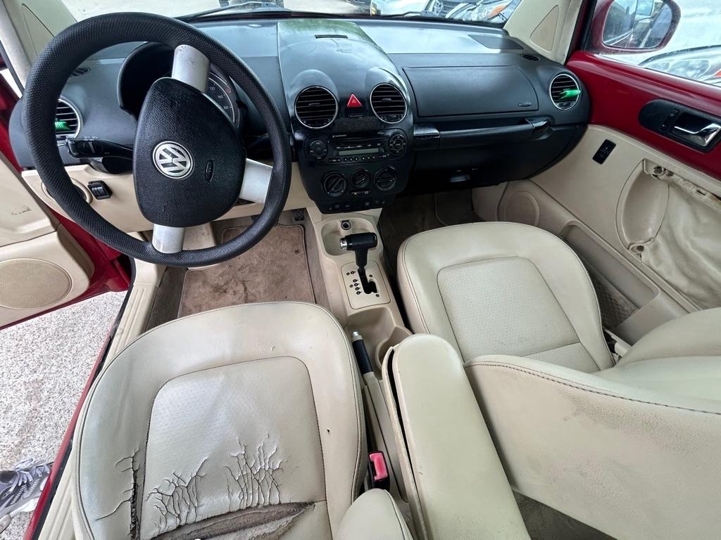 Volkswagen New Beetle  2006