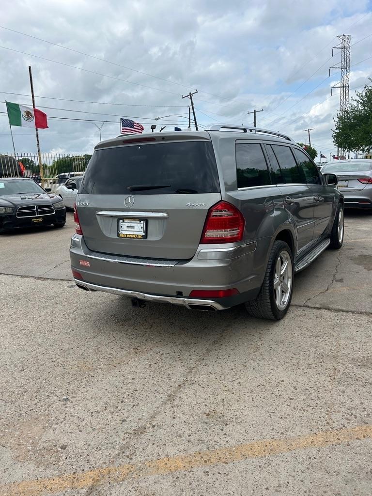 Mercedes-Benz GL-Class  2010