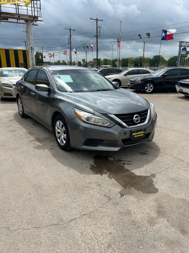 Nissan Altima  2016