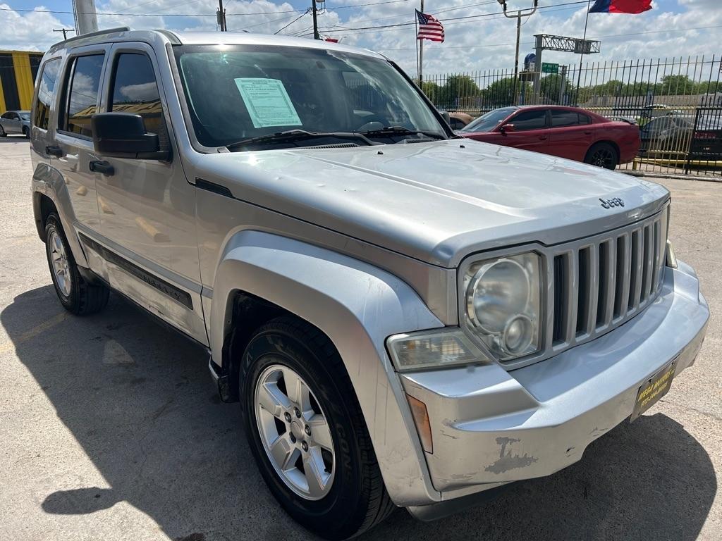 Jeep Liberty  2011