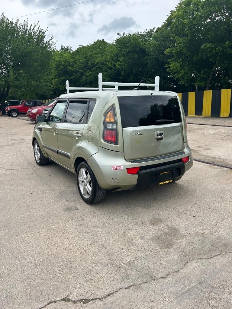 Kia Soul  2011