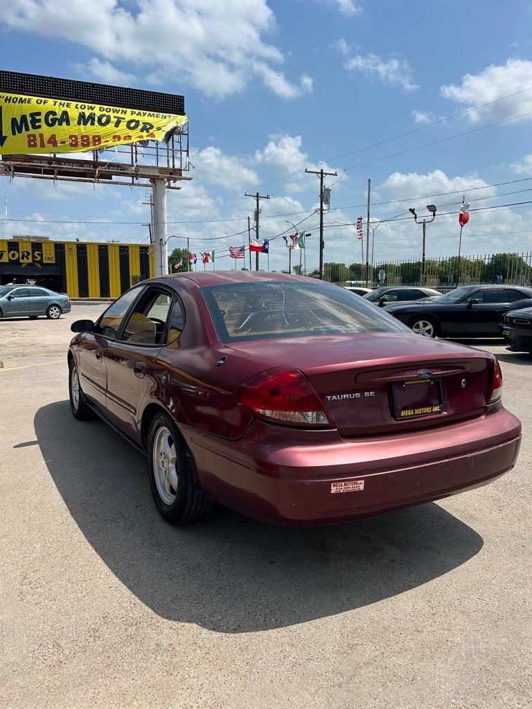 Ford Taurus  2006