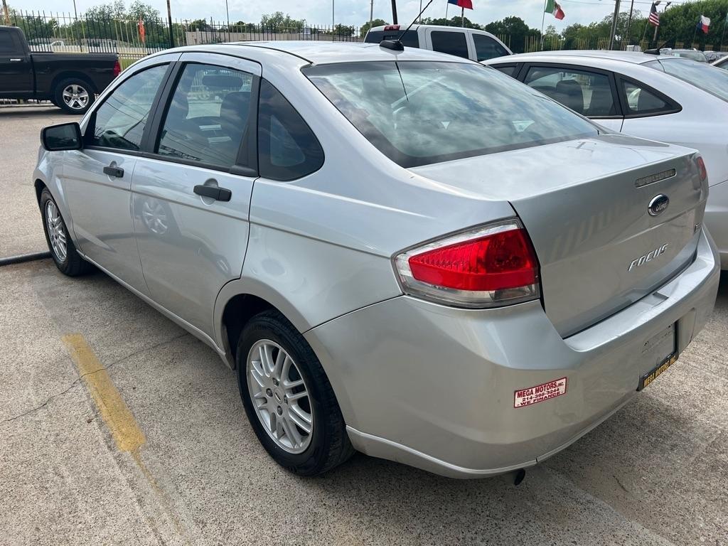 Ford Focus  2010