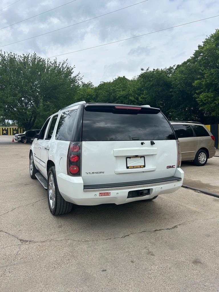 GMC Yukon Denali  2007