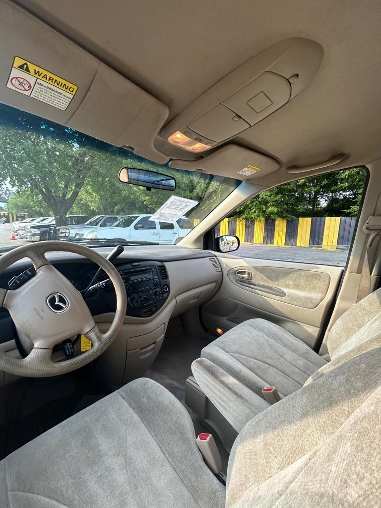 Mazda MPV  2003