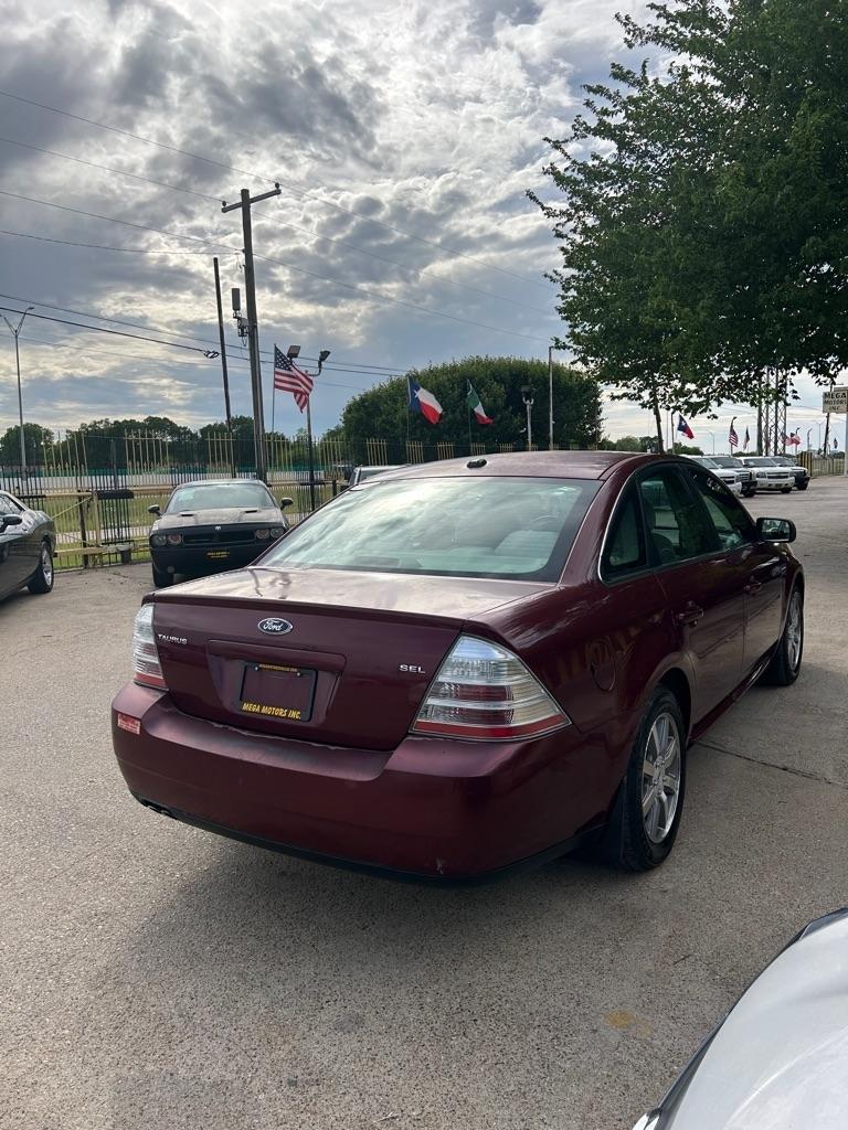 Ford Taurus  2008