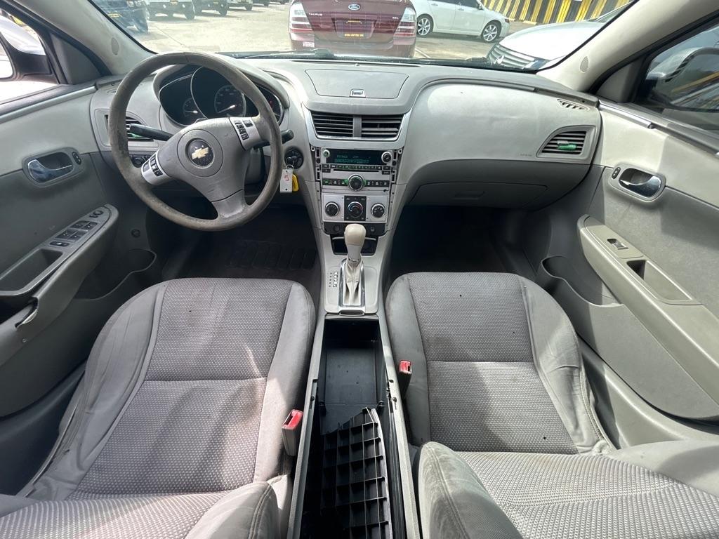 Chevrolet Malibu  2011