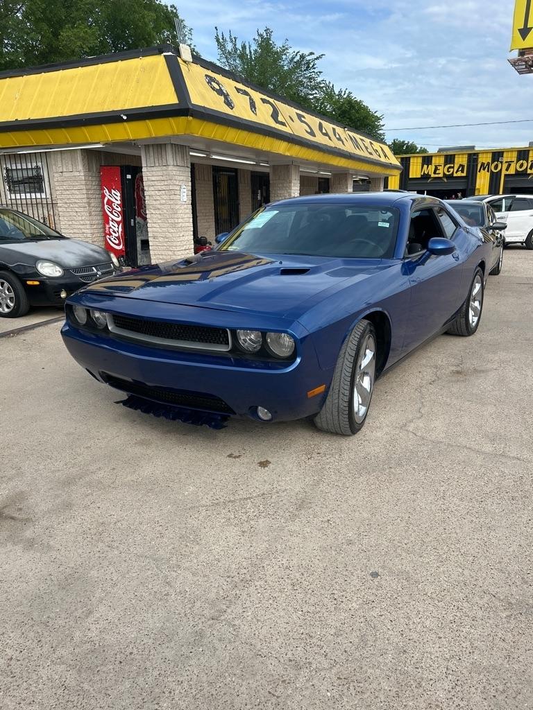 Dodge Challenger  2012