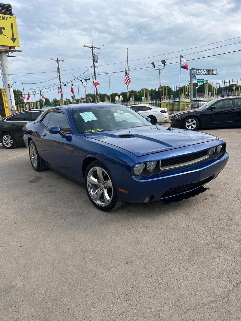 Dodge Challenger  2012