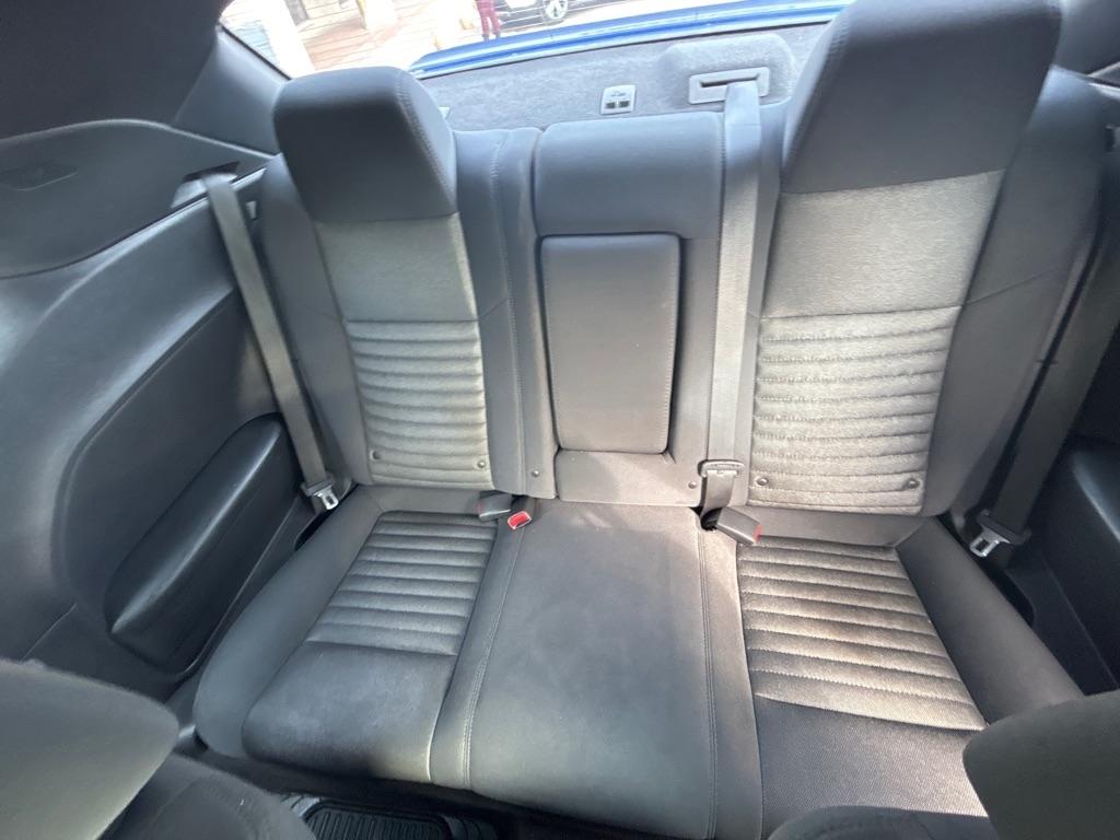 Dodge Challenger  2012