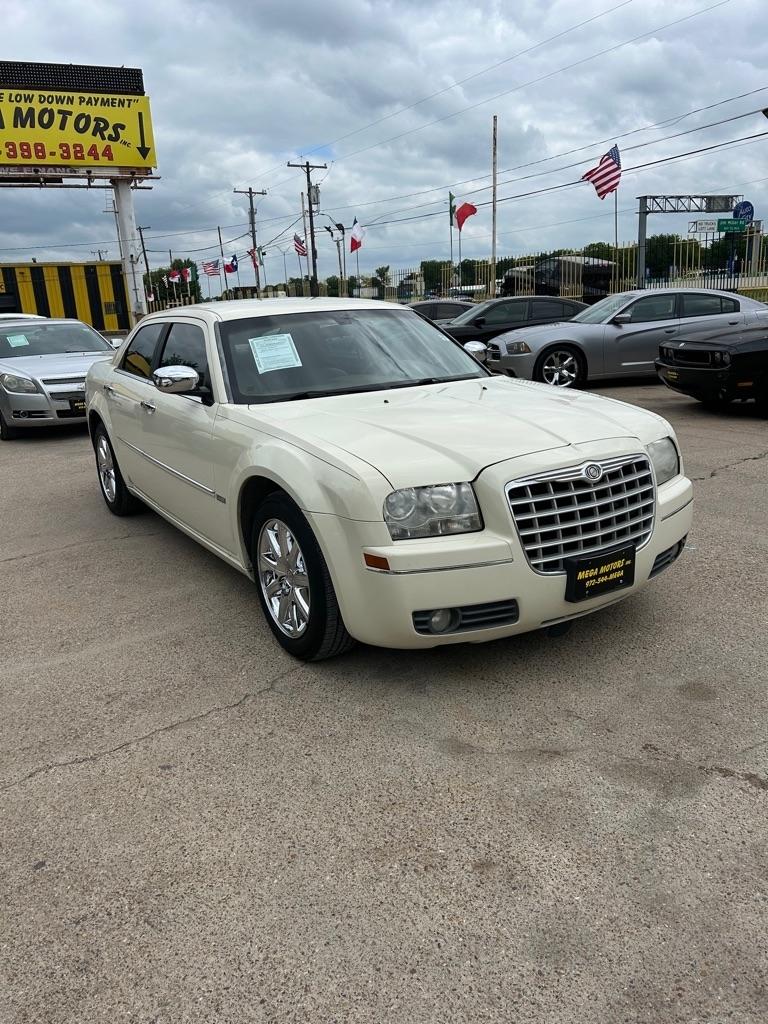 Chrysler 300  2010