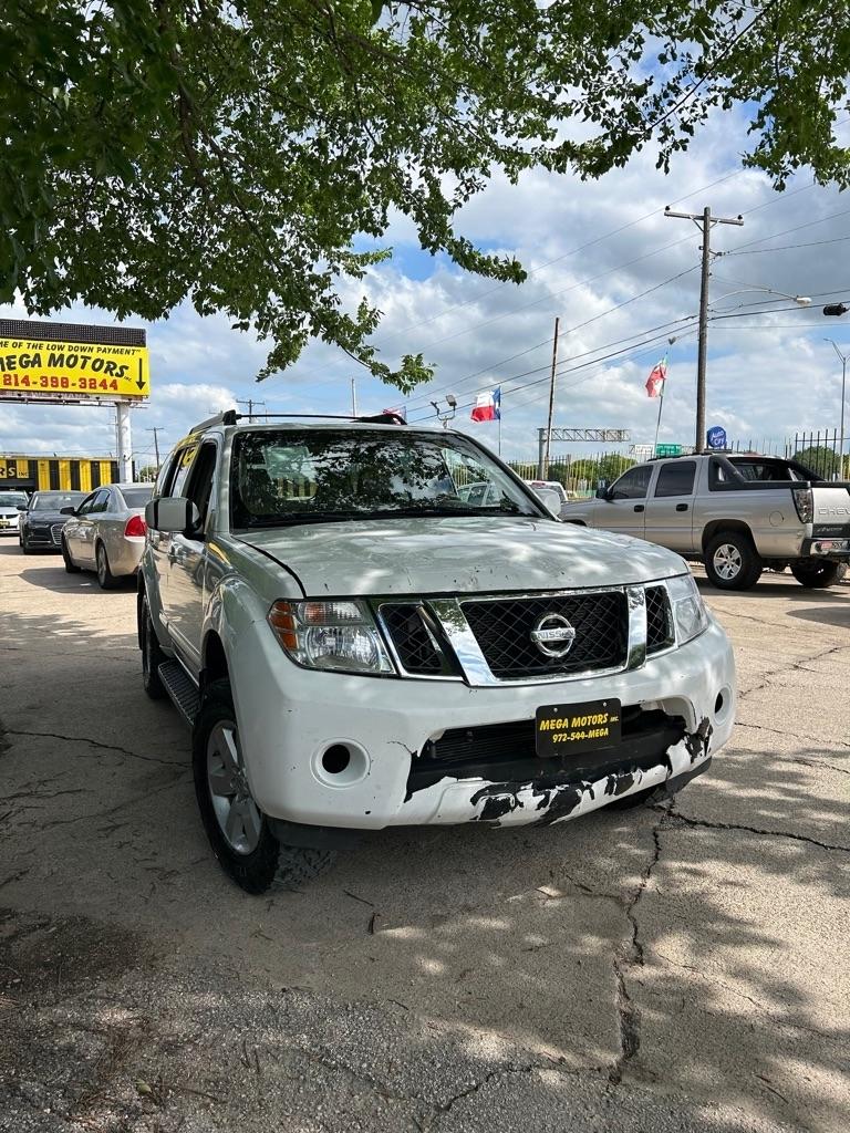 Nissan Pathfinder  2008