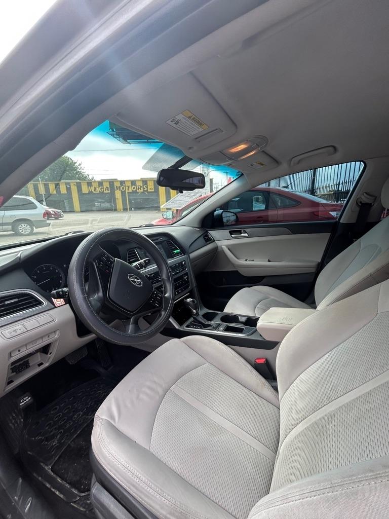 Hyundai Sonata  2016