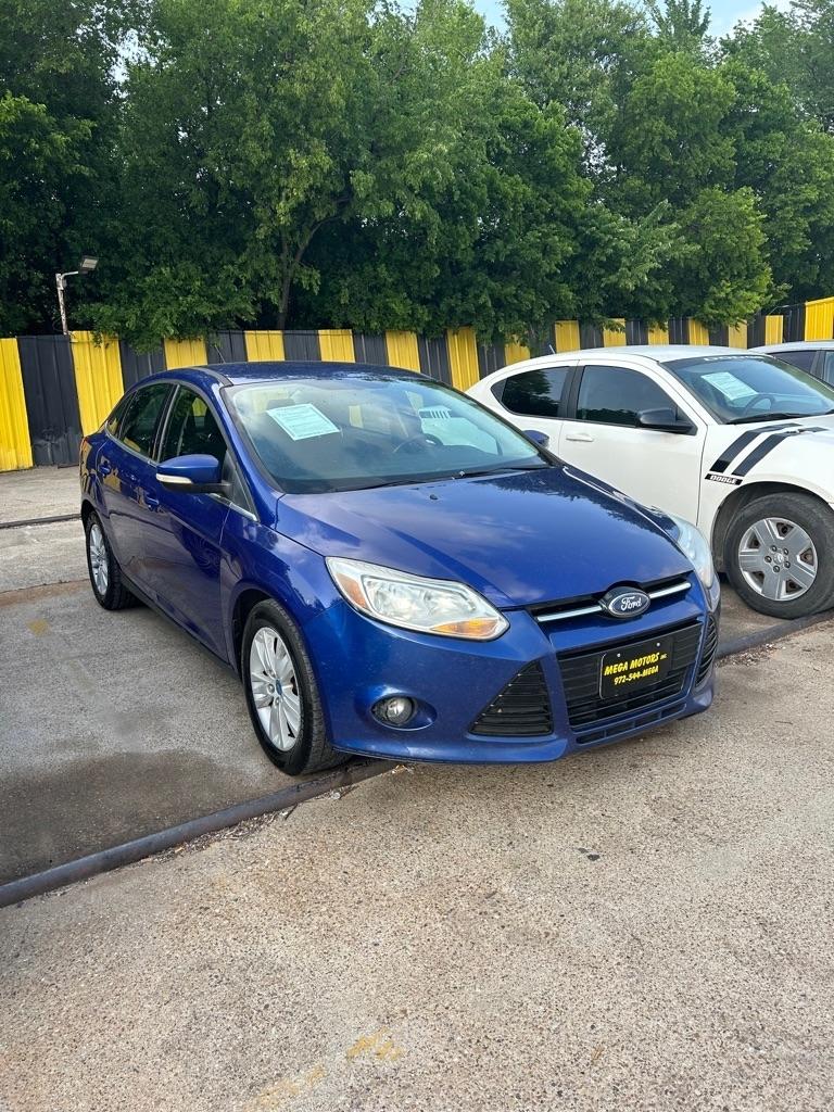 Ford Focus  2012