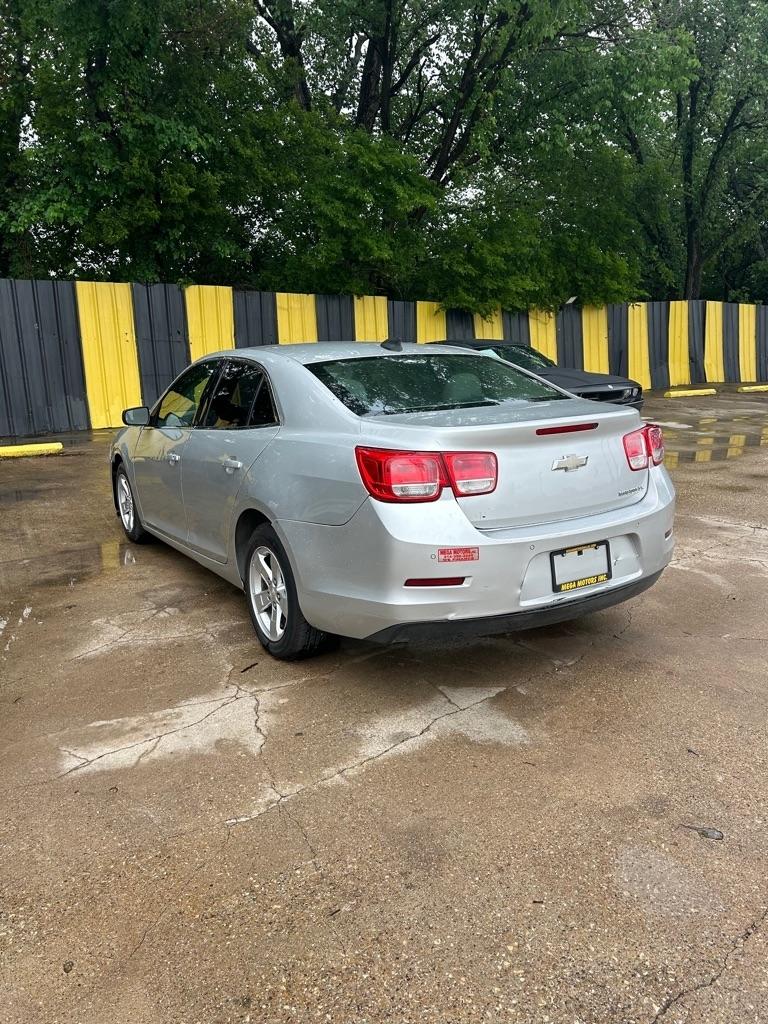 Chevrolet Malibu  2015