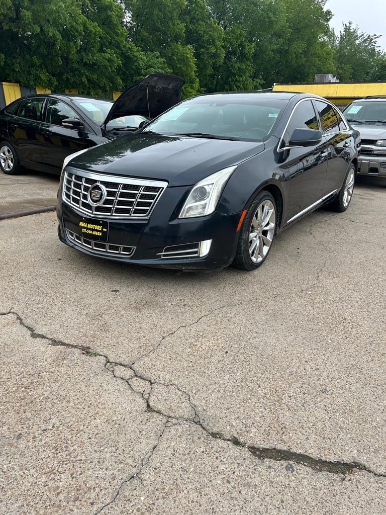 Cadillac XTS  2013