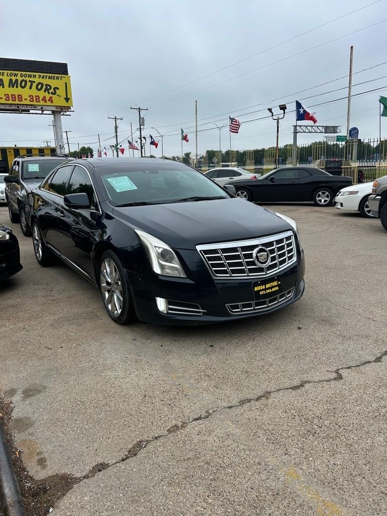 Cadillac XTS  2013