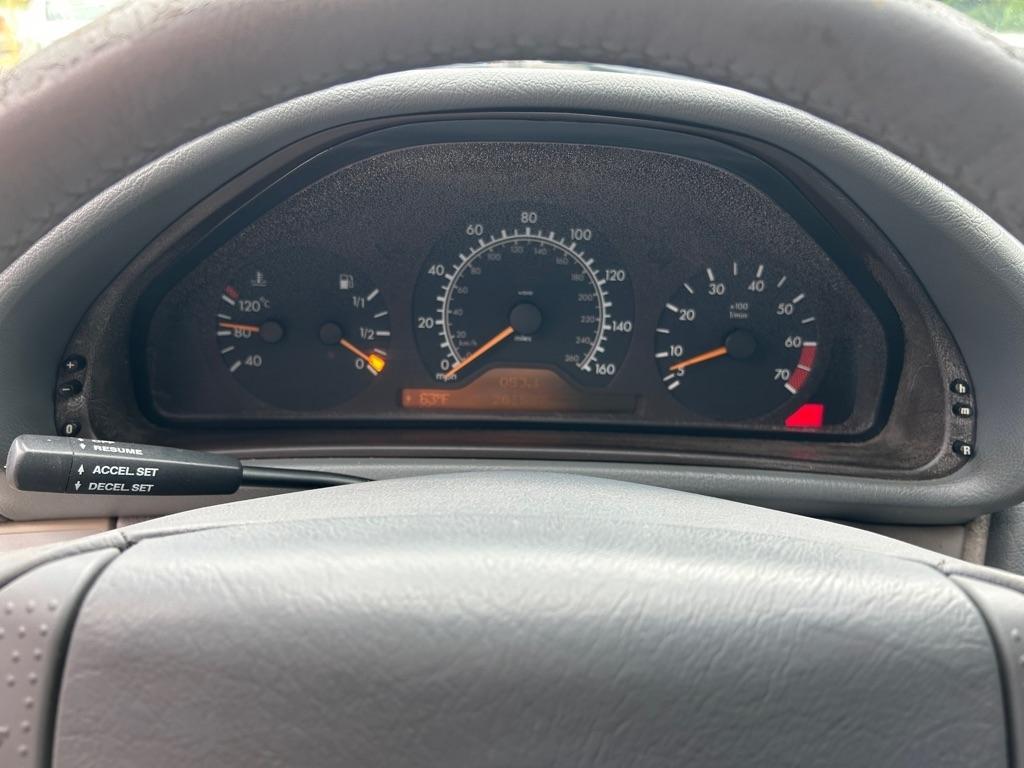 Mercedes-Benz CLK-Class  1998