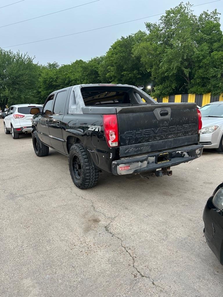 Chevrolet Avalanche  2004