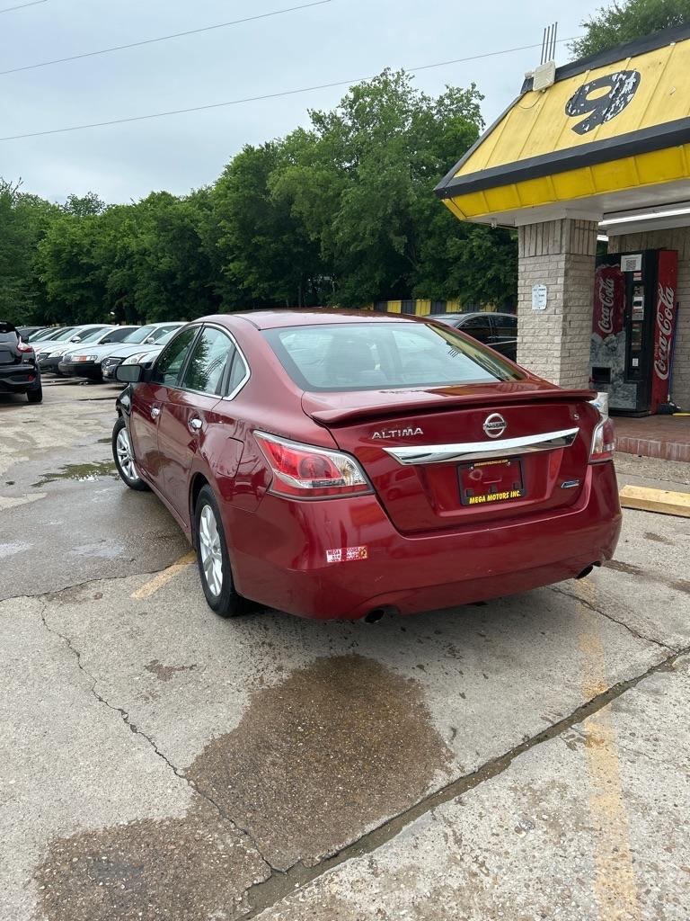 Nissan Altima  2014