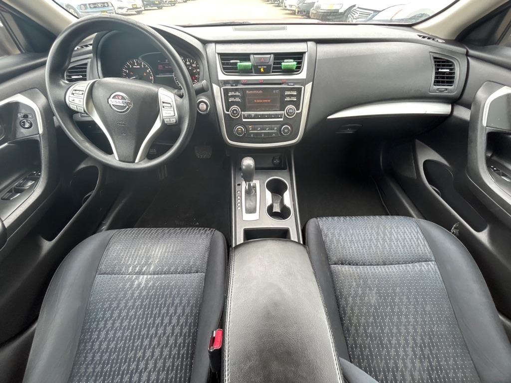 Nissan Altima  2016